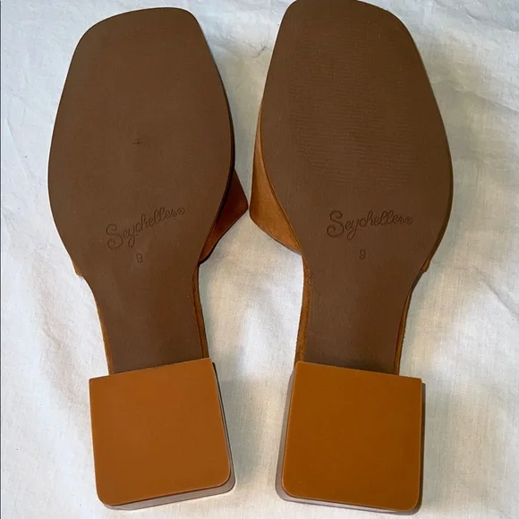 Seychelles Women’s Tan Suede Mules size 9 - Picture 5 of 10